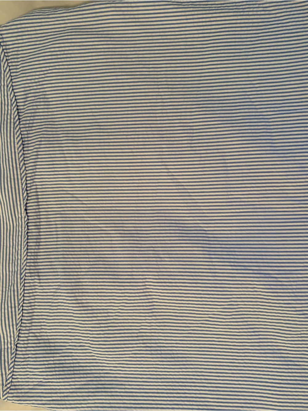 Vineyard Vines Blue and White Seersucker Scalloped Hem Women’s Skirt - Picture 2 of 4